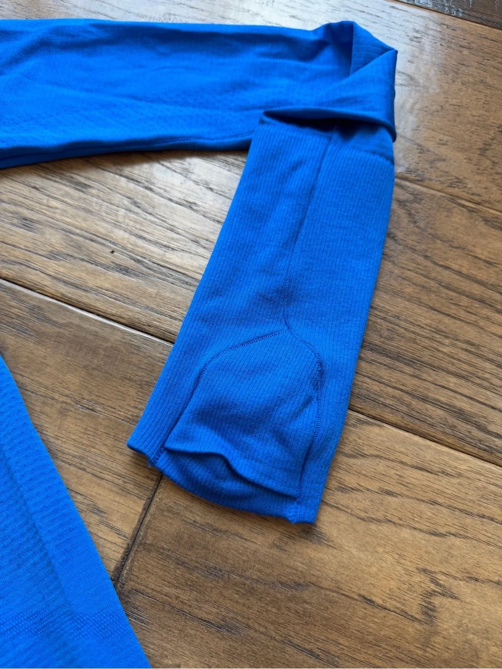 lululemon athletica Royal Blue Long Sleeve Swiftly Tech 2.0 - Hip Length